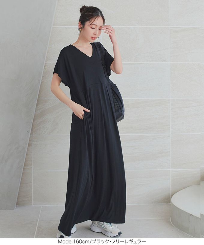 日本 Kobe Lettuce - 接觸冷感 腰線修身V領洋裝-海軍藍