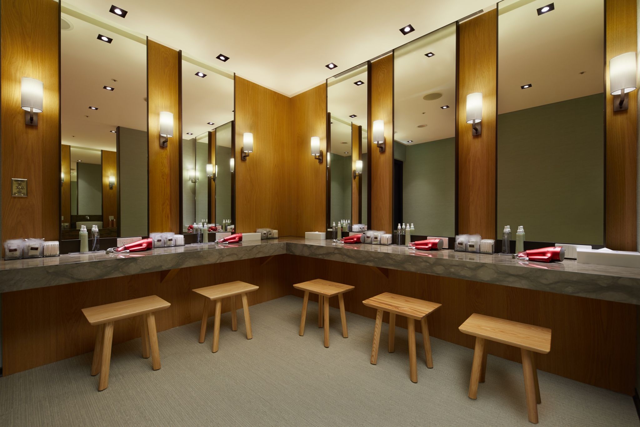 挑戰最低價！【和苑三井花園飯店】台北忠孝純住房專案