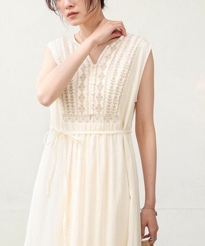 日本 Bab - 100%印度棉刺繡腰綁帶無袖洋裝-炭灰