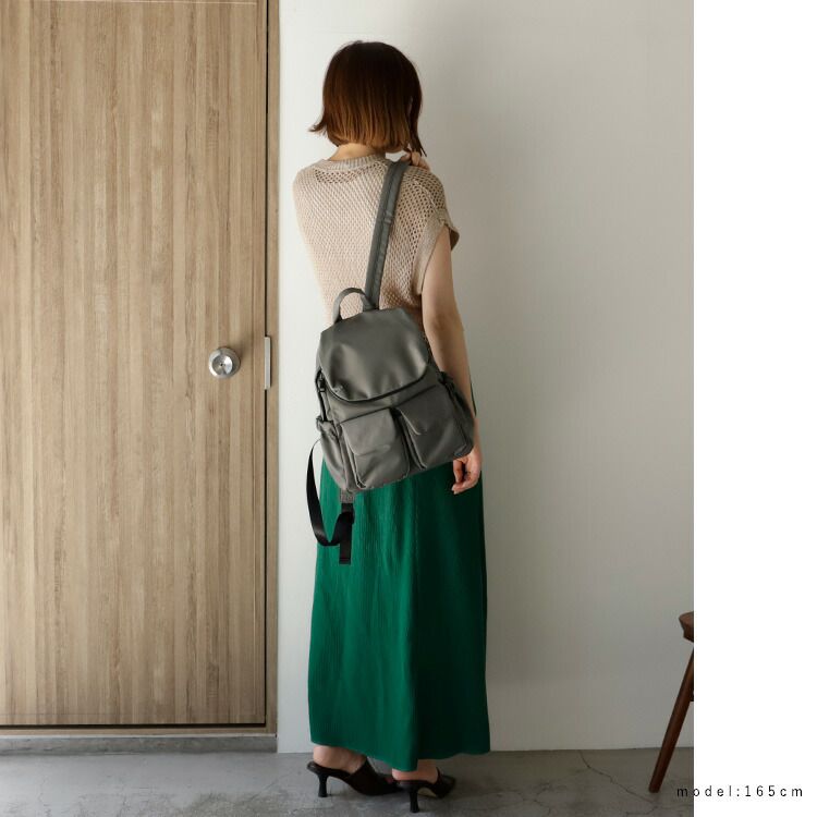 日本代購 - 尼龍輕量 10口袋多功能後背包/媽媽包-黑灰迷彩 (32x29x12cm)