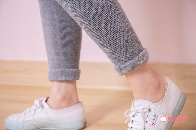 日本女裝代購 - 日本製 內刷毛保暖襪套-長度46cm-時尚黑 (F)