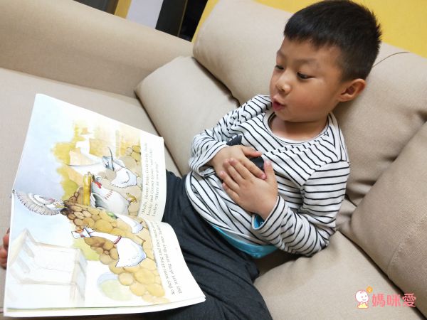 故事百寶箱精選英語繪本❤給孩子的小哲理，陪伴寶貝挖掘獨一無二的自己！