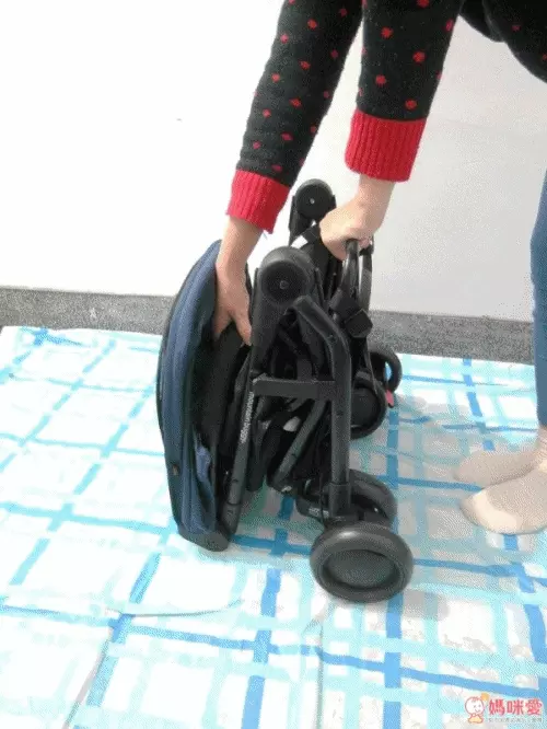 紐西蘭推車第一品牌 Mountain Buggy 推出 Nano 輕量型旅行推車