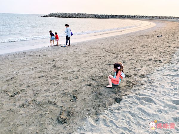 英國 Close - Pop-in嬰兒抗UV連帽海灘裝-鯨魚