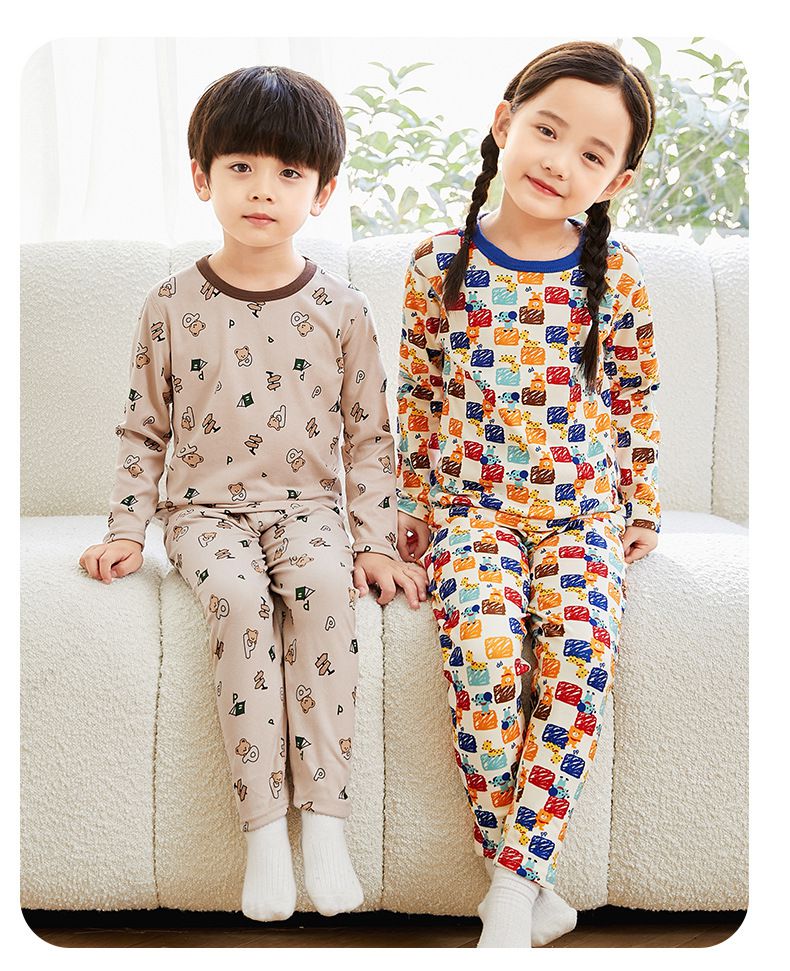 圓領無痕薄絨長袖家居服套裝-條紋-黑色