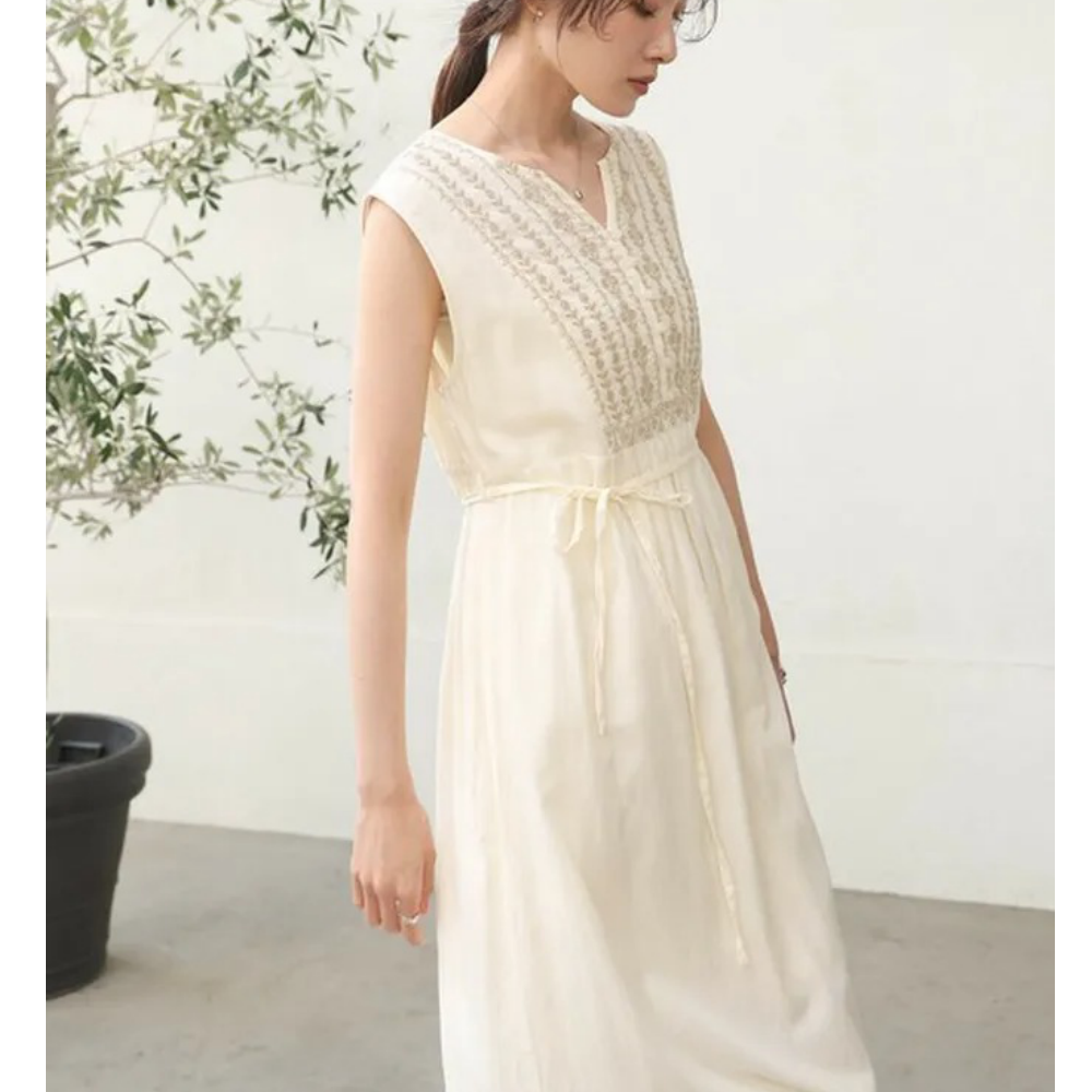 100%印度棉刺繡腰綁帶無袖洋裝-象牙