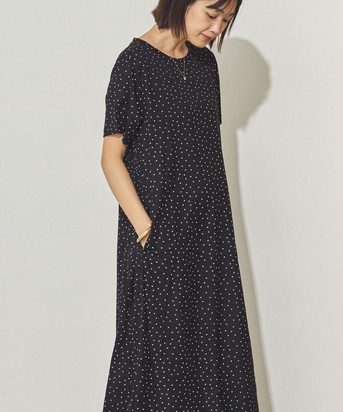 日本 Sans Souci 34+ - 接觸涼感 嫘縈傘擺素色短袖洋裝-咖啡棕