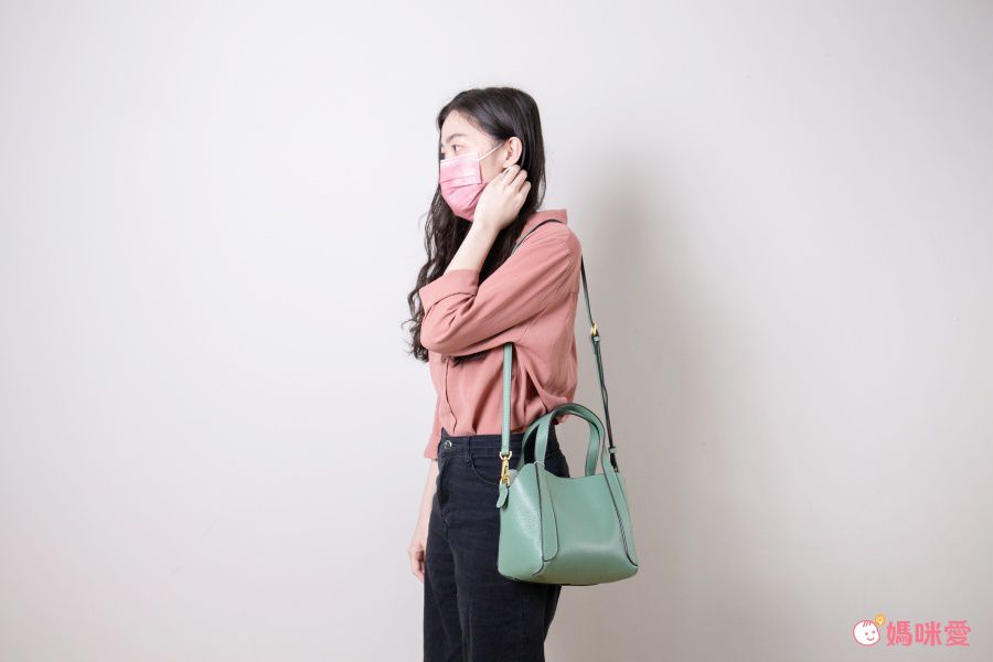 真皮斜跨小水桶包-附斜背帶-米白色 (21x12.5x18cm)