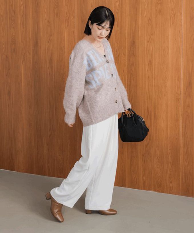 日本 Bab - 英文字印花顯瘦V領針織開襟衫-摩卡