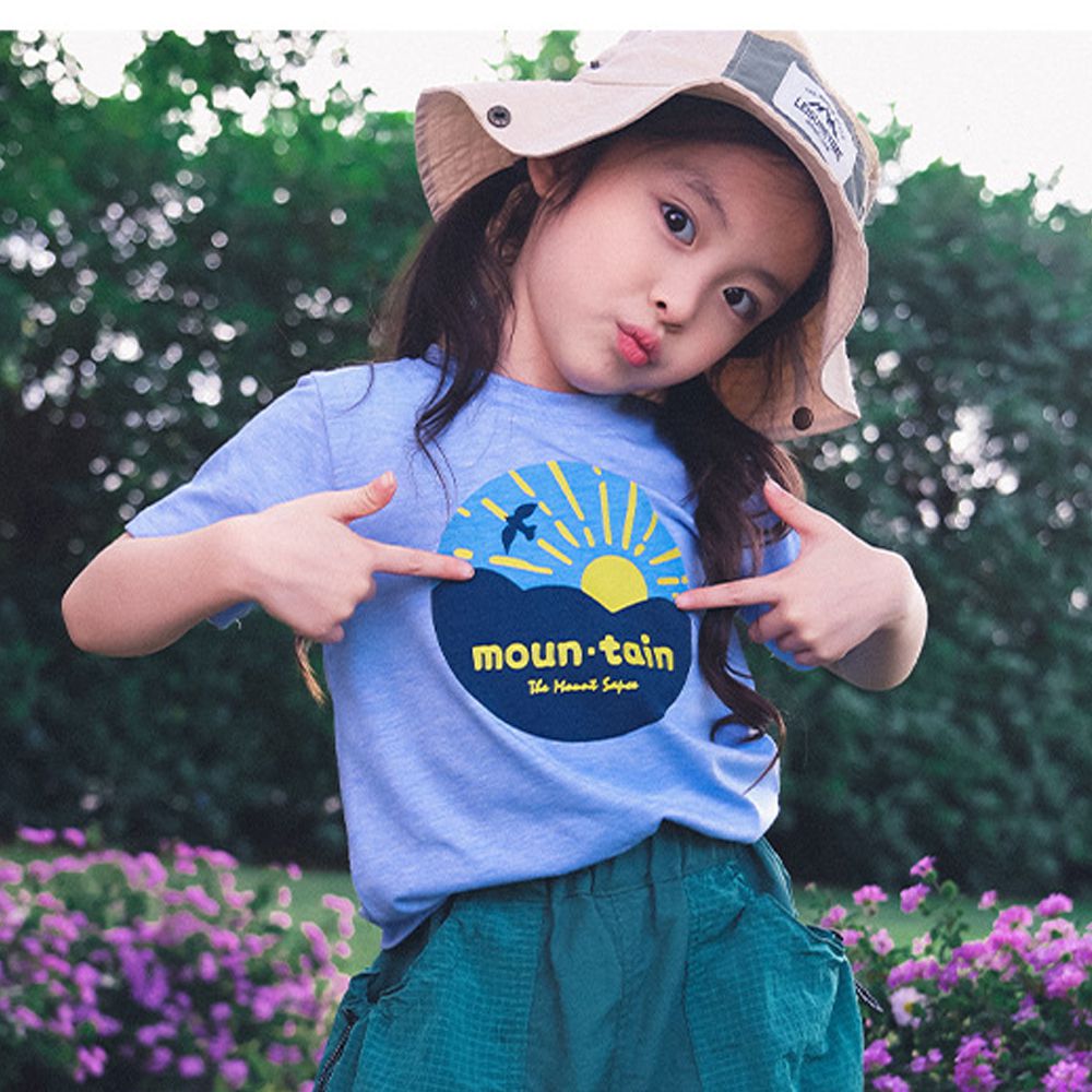 休閒圓領短袖上衣-日出群山-藍色