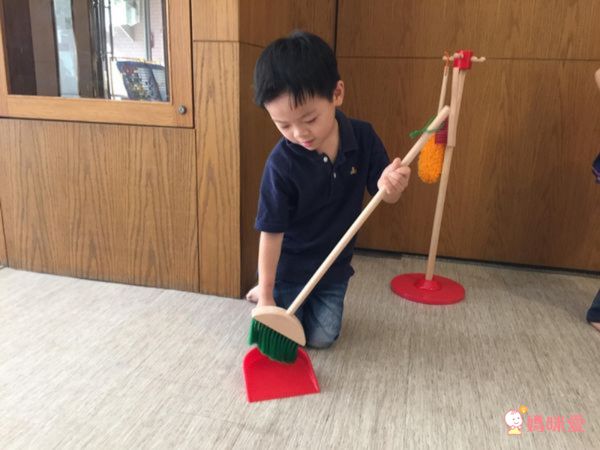 美國瑪莉莎 Melissa & Doug - MD 角色扮演-幼兒掃地清潔工具組