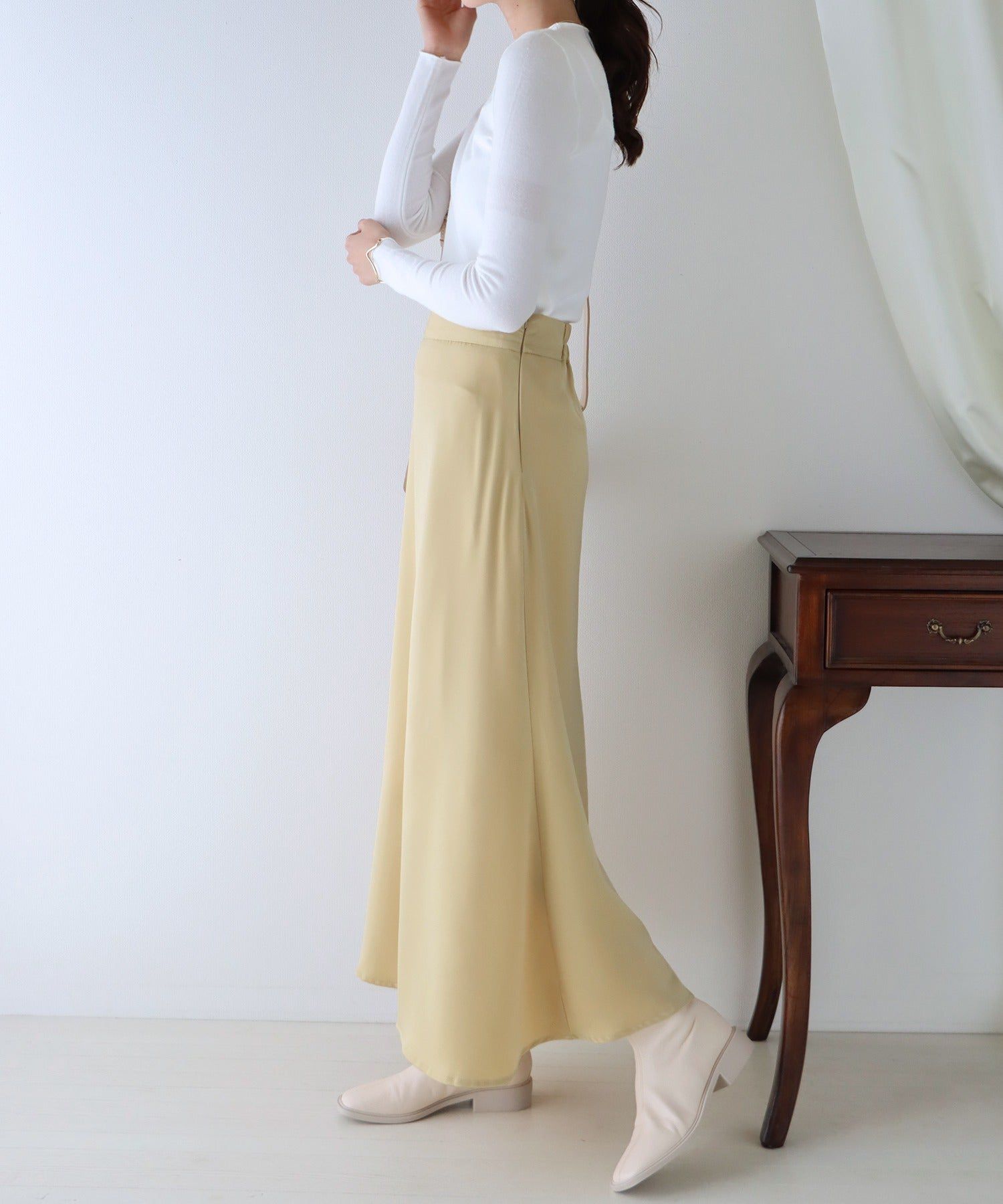 日本 BLUE EAST - [熱銷推薦] 甜美百搭修身剪裁長裙-果綠