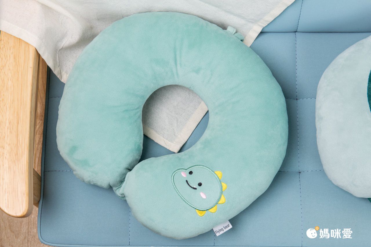 刺繡U型護頸枕-恐龍-淺綠色 (28x28x10cm)