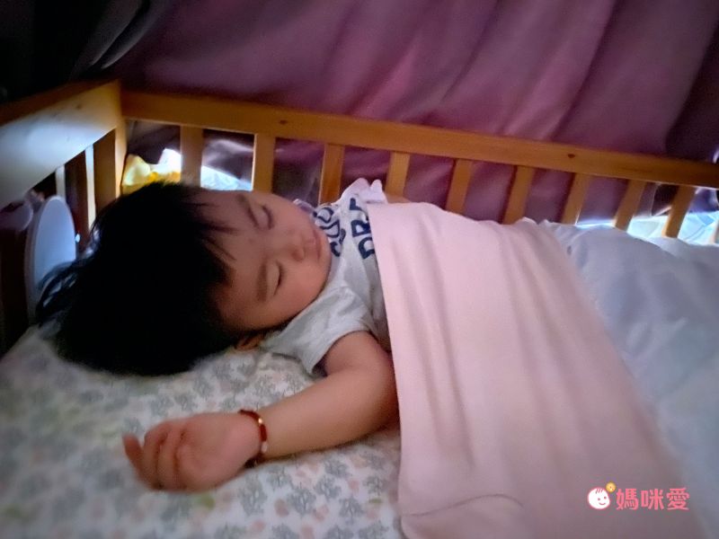 NUNKI SHEET - 成長安撫床巾-床巾式包巾-馬卡龍綠 (L)-適合140X70嬰兒床