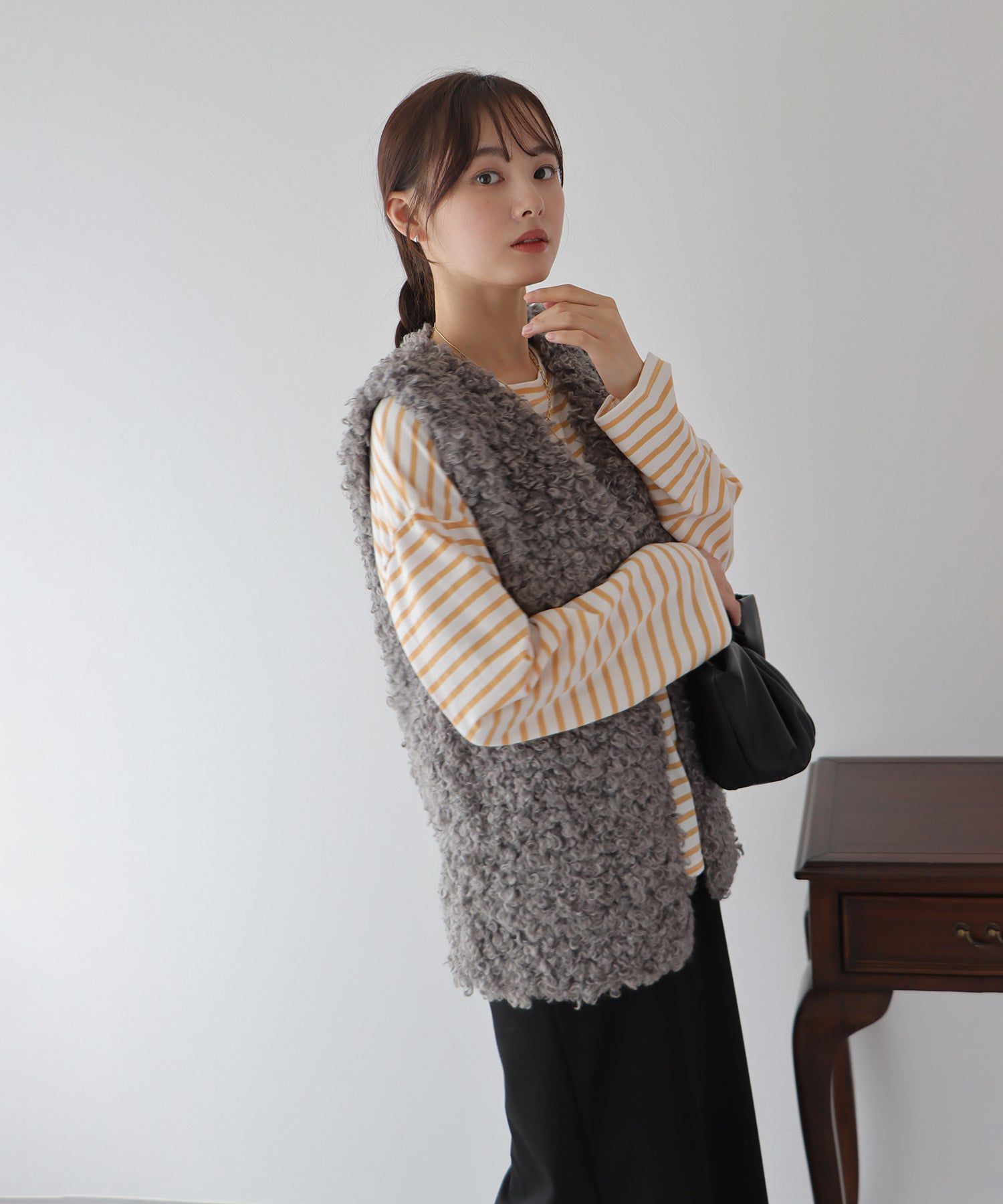 日本 BLUE EAST - 圓領百搭柔軟薄長袖上衣-條紋-深藍