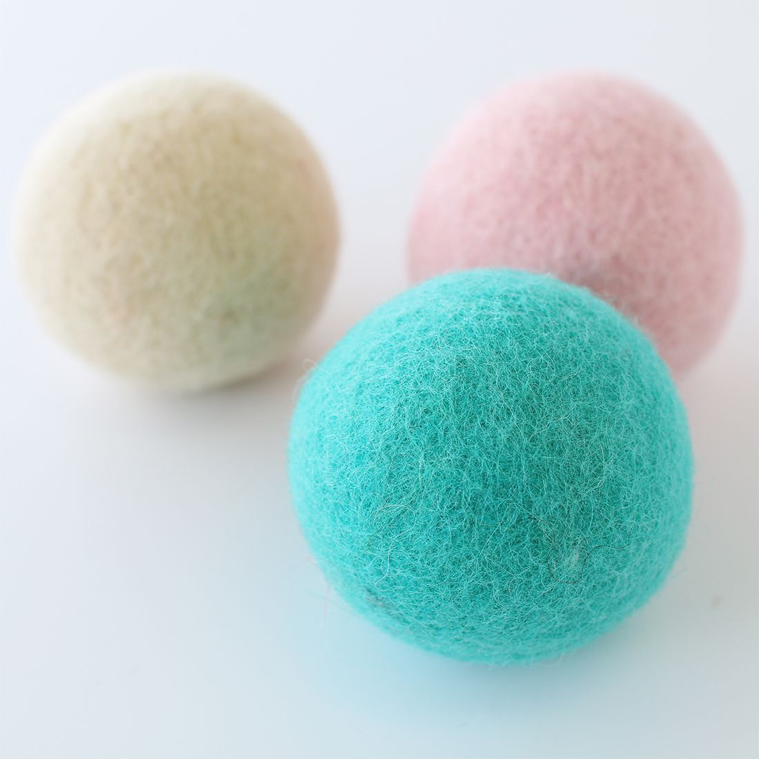 日本 TOMO - 100%尼泊爾羊毛烘衣球(3入組)-招財貓+不倒翁+幸運貓 (約φ6cm)