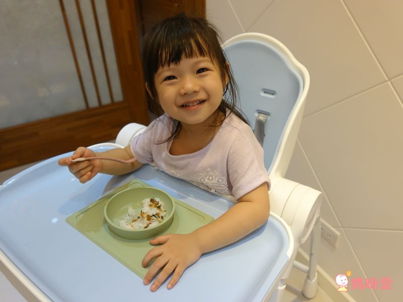 新加坡 Oribel - Cocoon經典款成長型多功能高腳餐椅-草莓糖粉