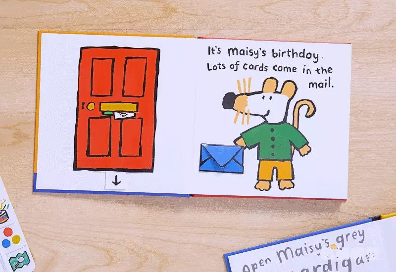 小鼠波波陪你慶生、過聖誕！最應景的外文遊戲書