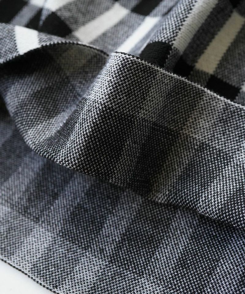 日本 zootie - 單色格紋百褶針織長裙-黑白-M