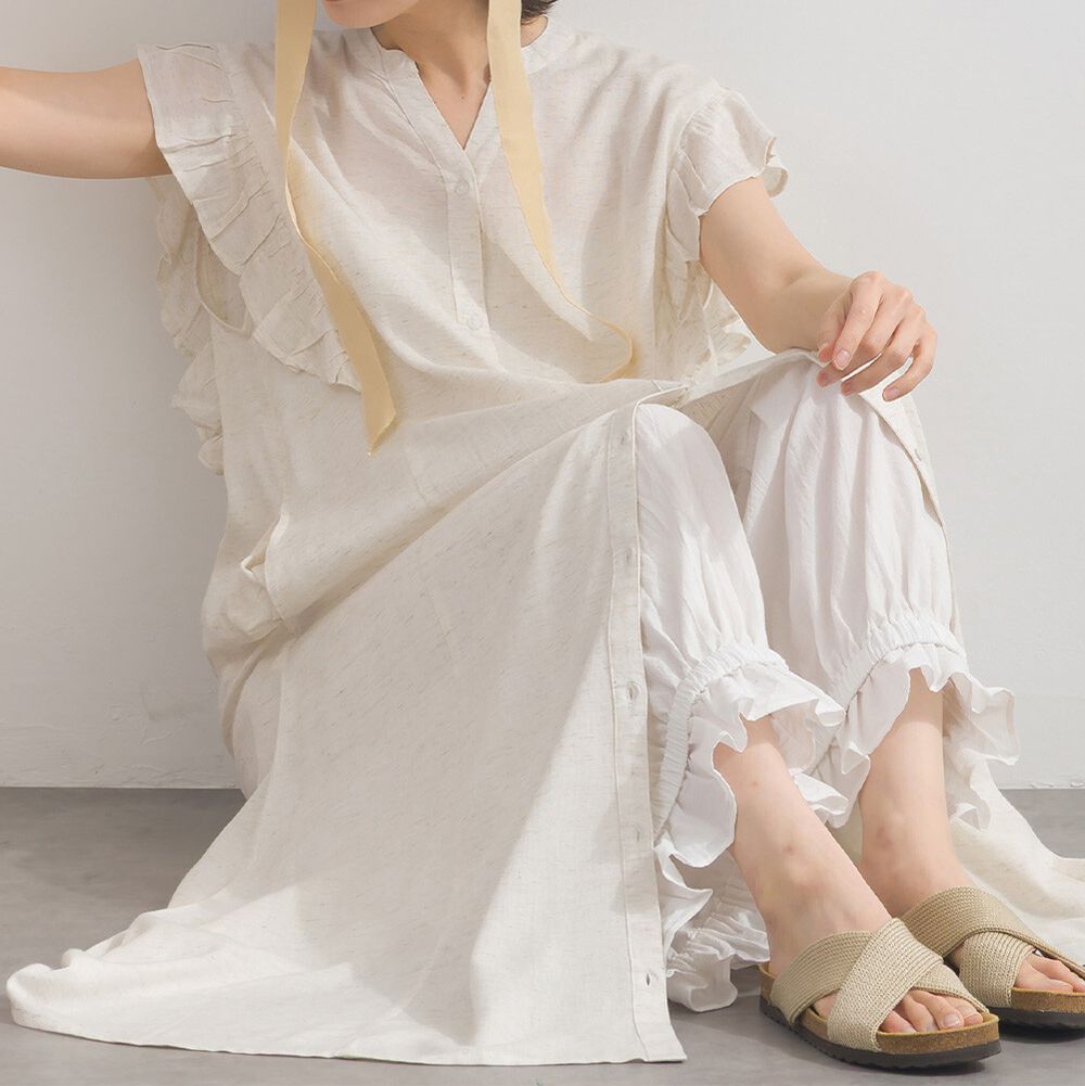 嫘縈混紡開襟柔軟荷葉短袖洋裝-自然白