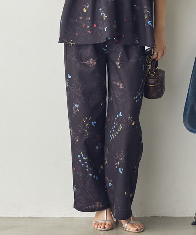 日本 Sans Souci 34+ - 優美花卉鬆緊舒適寬褲-黑