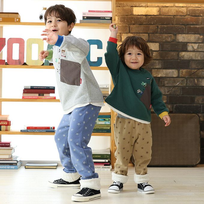 日本 ZOOLAND - 熊耳口袋滿版星星裏毛長褲-卡其