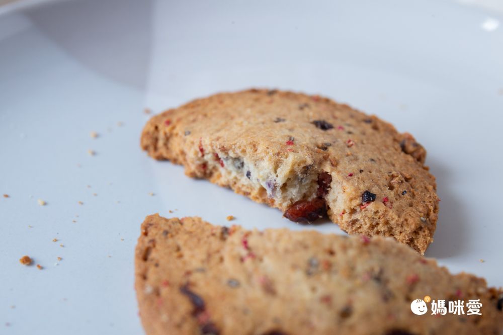 最健康的幼兒零嘴【義美生機】冷凍真空乾燥果乾、黑豆茶