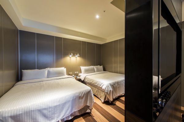 旅樂序精品旅館站前一館 ★