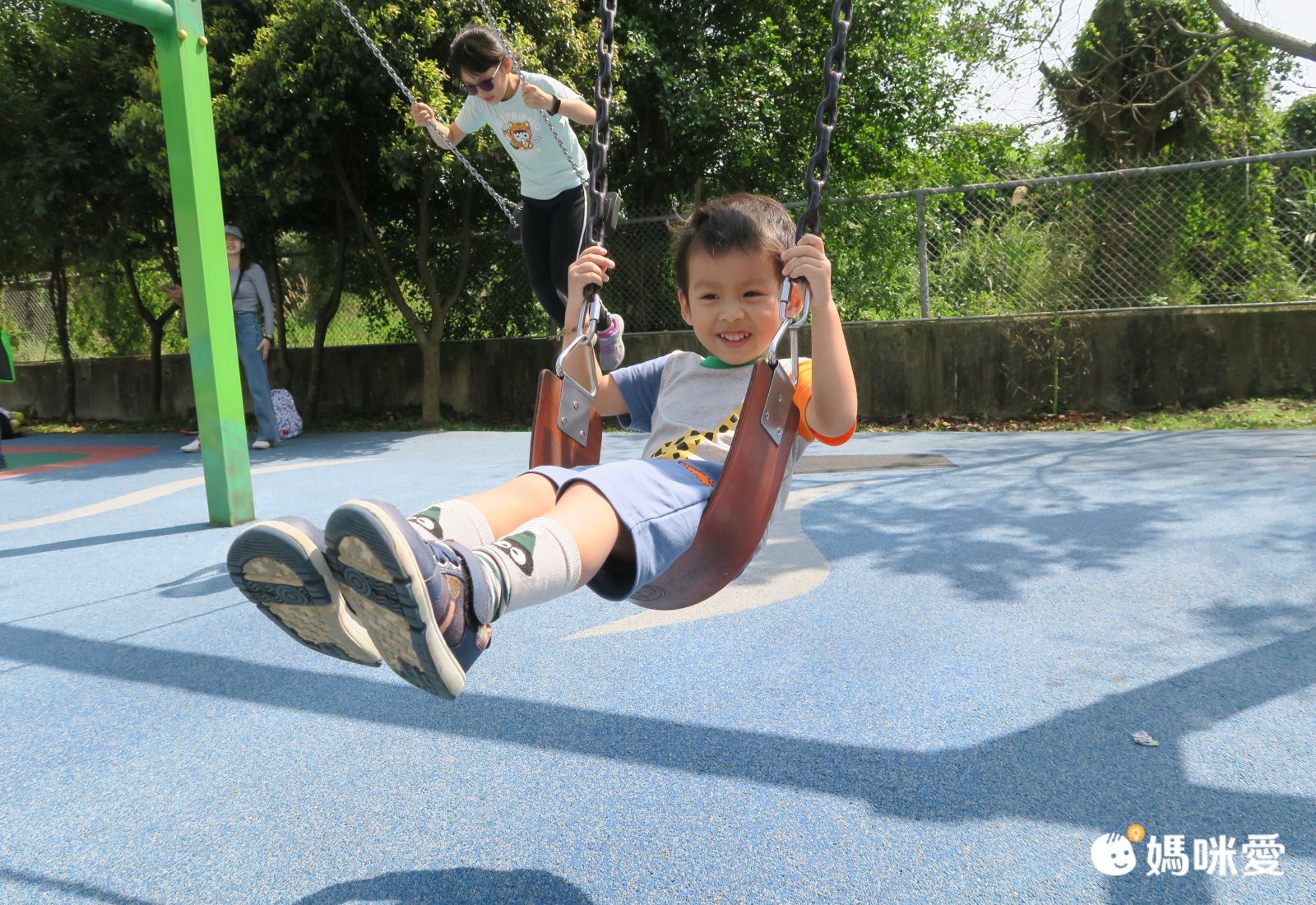 短袖棉T-童趣恐龍塗鴉-紅色