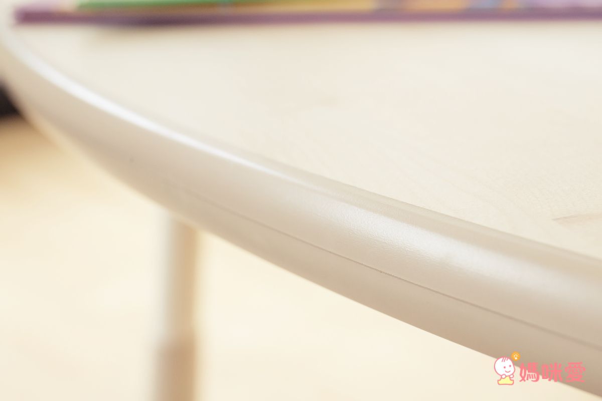 iloom怡倫家居 - Tinkle-Pop 兒童800型 三段式幸運草成長桌-原木色