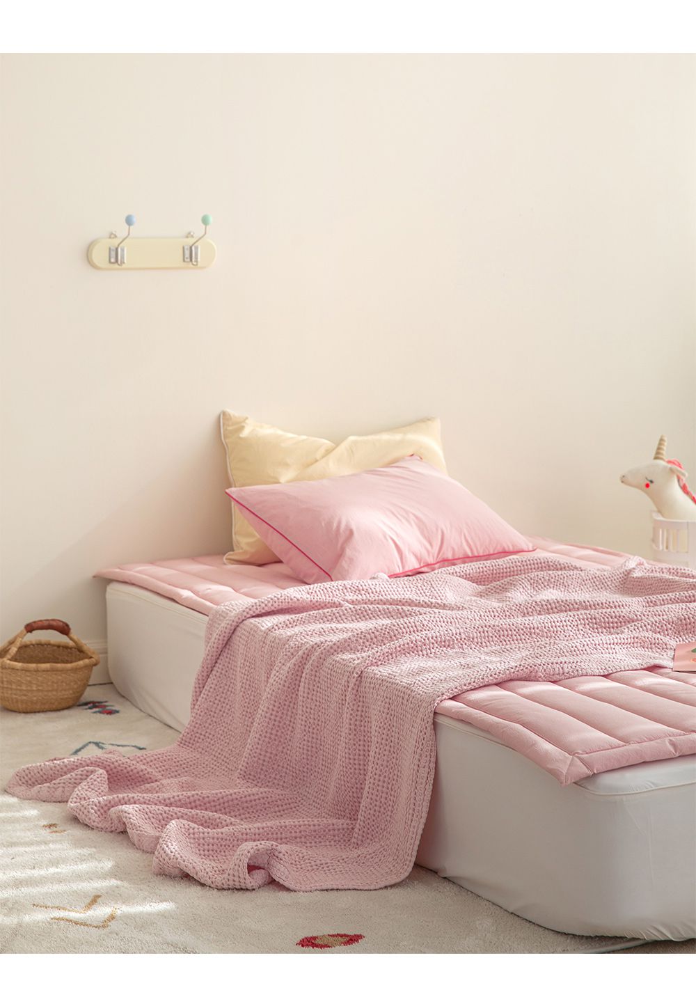 韓國 Maatila - (兒童款)天絲莫代爾鬆餅被毯-草莓優格 (130X170cm)