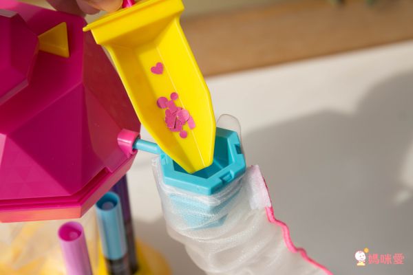 新年降價～再送滿額贈【雀兒喜 Barbie 芭比娃娃】☞ 滿 $299 送雀兒喜貼紙本