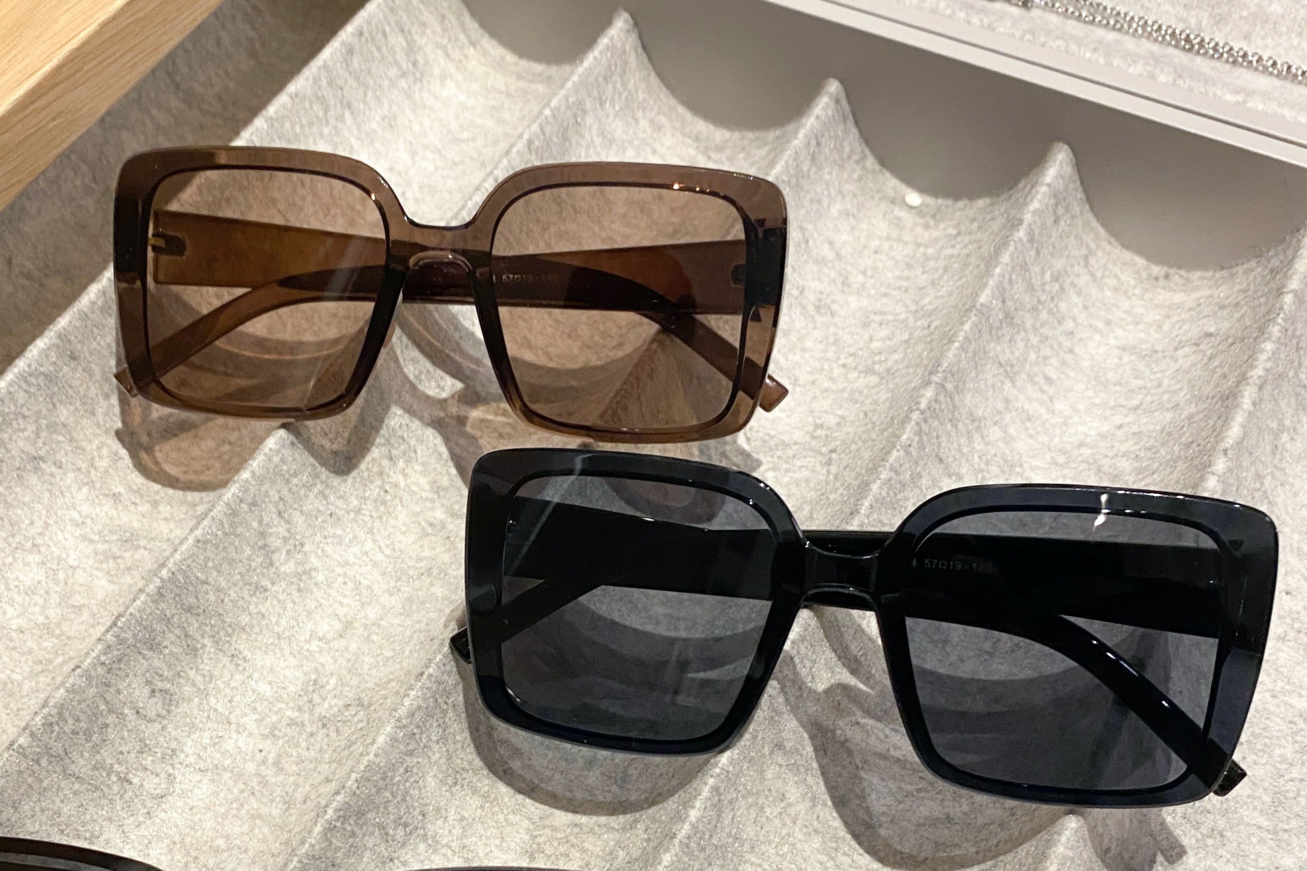 ALEGANT - 韓版微光核桃棕透視感方框墨鏡│UV400太陽眼鏡