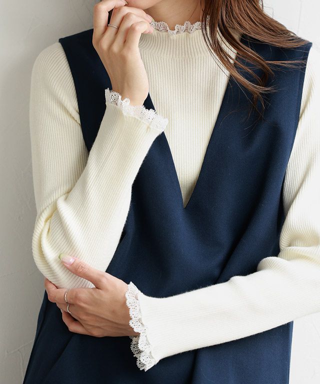 日本 BELLUNA - 蕾絲木耳領拼接針織上衣-條紋x白