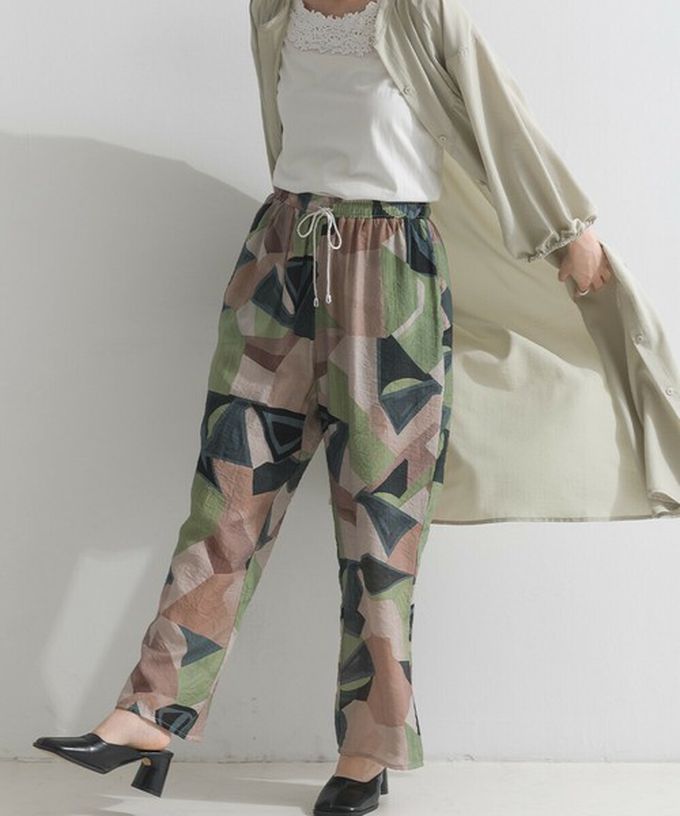 日本 le colis - [人氣款]個性派印花輕盈寬褲-葉片-藍x橘