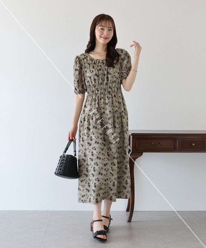 日本 BLUE EAST - 水墨感花卉束腰泡泡袖洋裝-棕綠 (M)