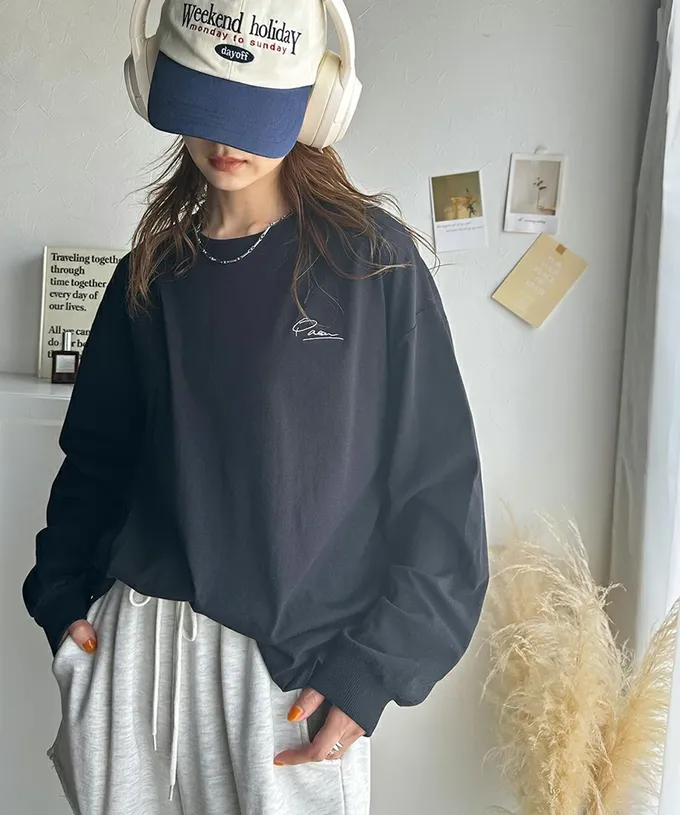 日本 Classical Elf - 胸口簡約刺繡純棉長袖上衣-燕麥