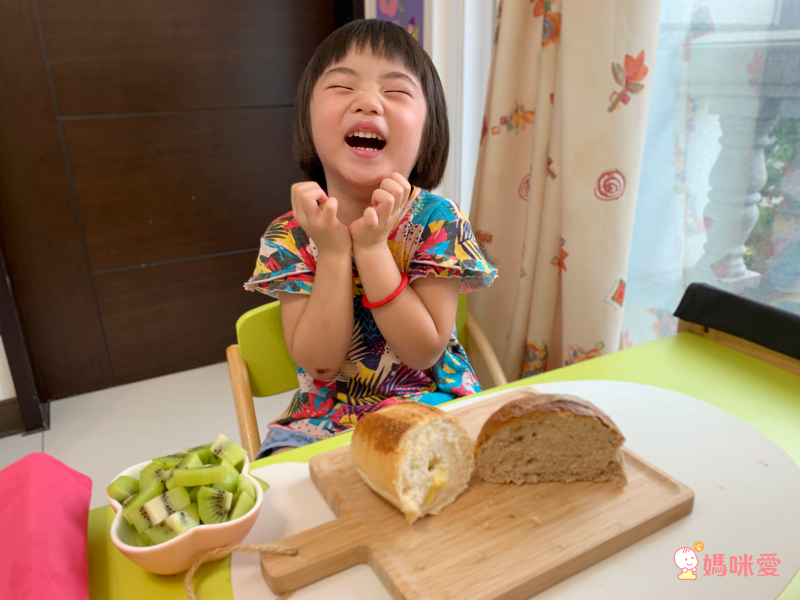 【克菲爾不老麵包】 免烤箱就有Q彈口感！省時早餐輕鬆做