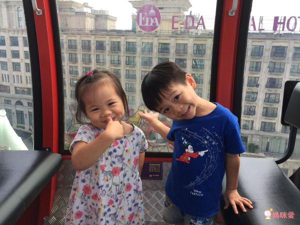 獨家方案3折起↘高雄義大皇家酒店｜2大2小直接升等家庭房