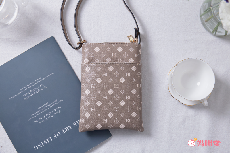 日本 FIRANO - [雜誌揭載]經典花紋仿皮托特包+側背包2件組-附摺疊購物袋-米白 (30x40x14cm)