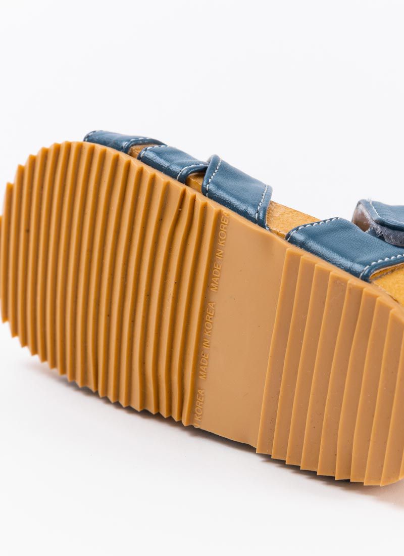 韓國 OZKIZ - 不對稱交叉魔鬼氈涼鞋-棕