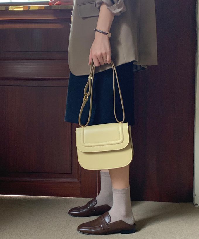 韓國lemego - 牛皮翻蓋馬鞍側背包(Ark)-奶油黃