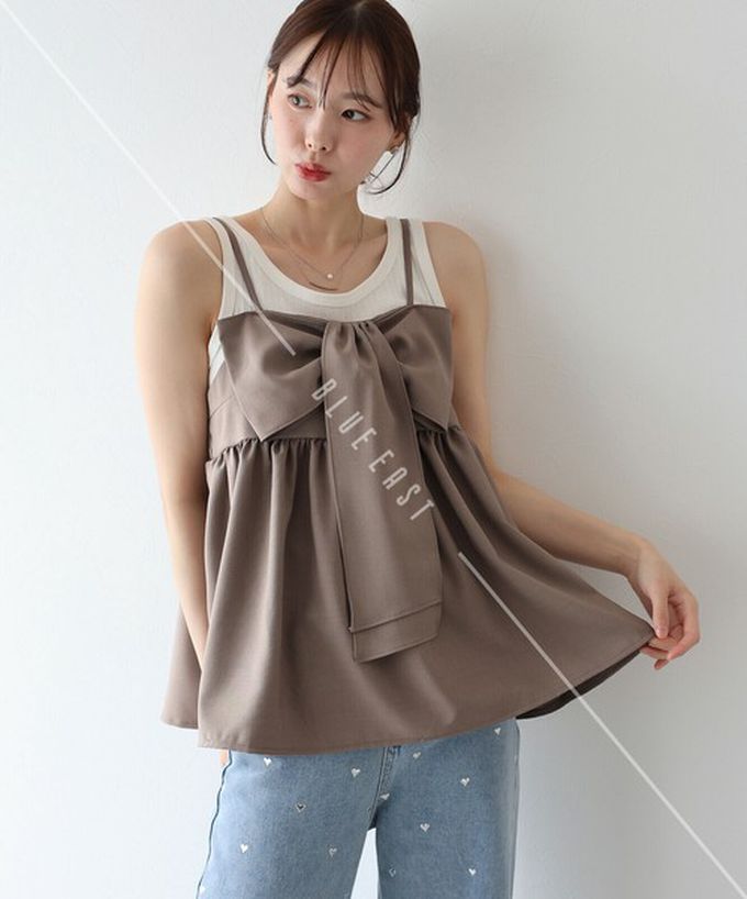 日本 BLUE EAST - 亮眼可愛蝴蝶結細肩帶上衣-黑