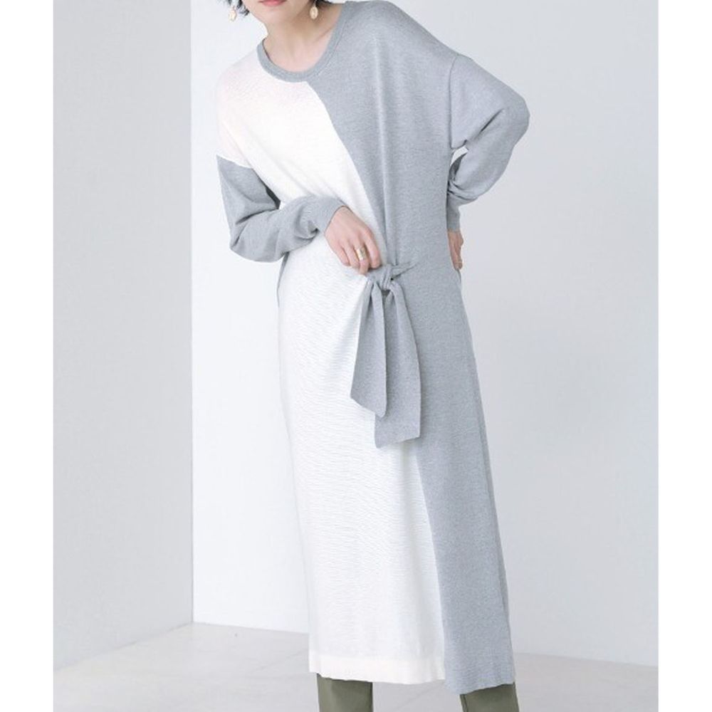 日本 Bou Jeloud - 撞色設計小綁帶薄針織長袖洋裝-白灰