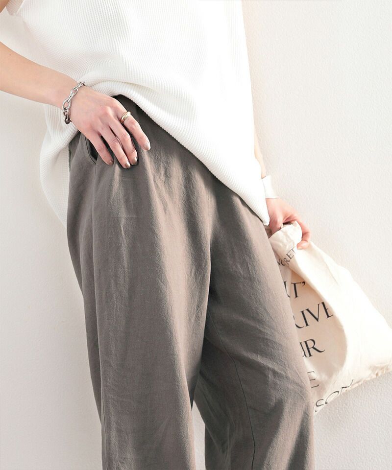 日本 Classical Elf - 嫘縈柔軟舒膚垂墜感寬褲-摩卡