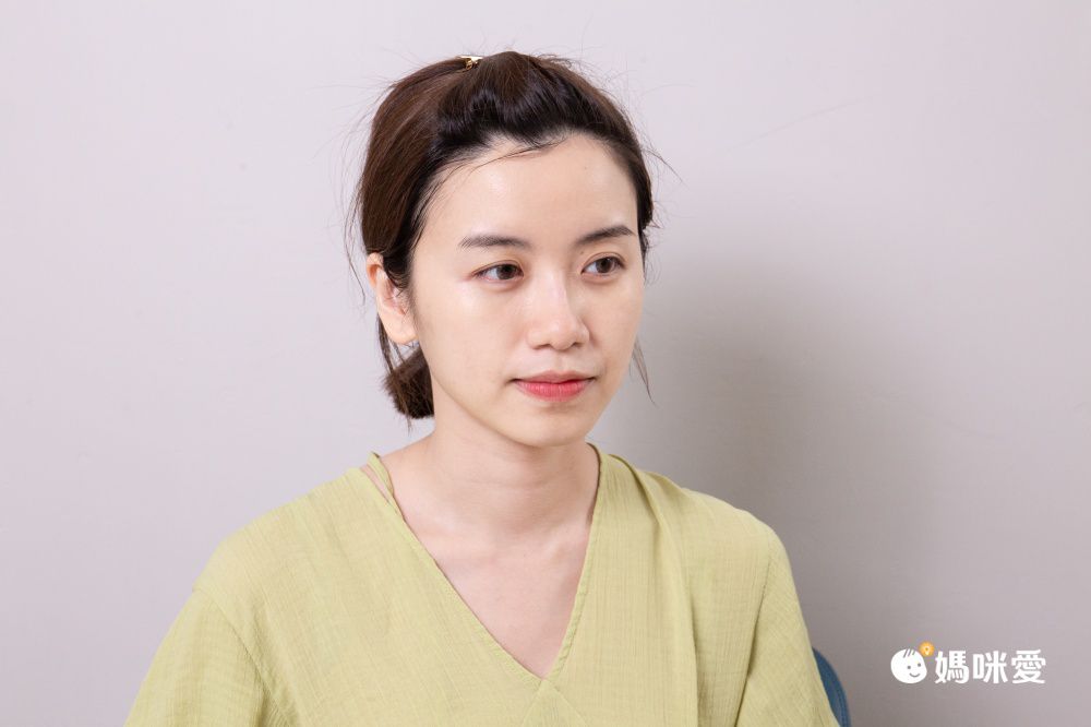 就像敷的導入儀！【AKIMIA 微電流面膜】4倍深度吸收