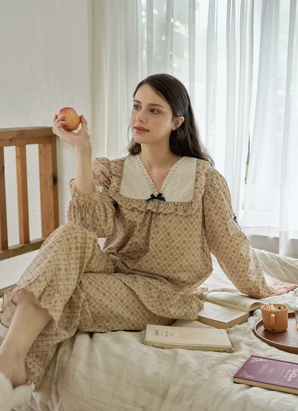 韓國 ULLALA - 童話熊花園荷葉領長袖睡衣套裝-淡黃 (FREE)