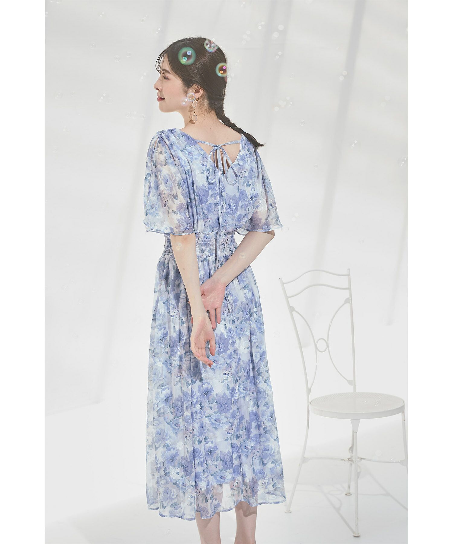 日本 tocco-closet - 後綁帶浪漫暈染碎花雪紡洋裝-水藍