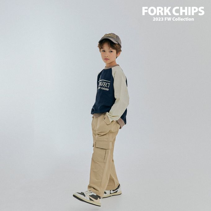 韓國 FORK CHIPS - 刺繡文字拼色長袖大學T-深藍