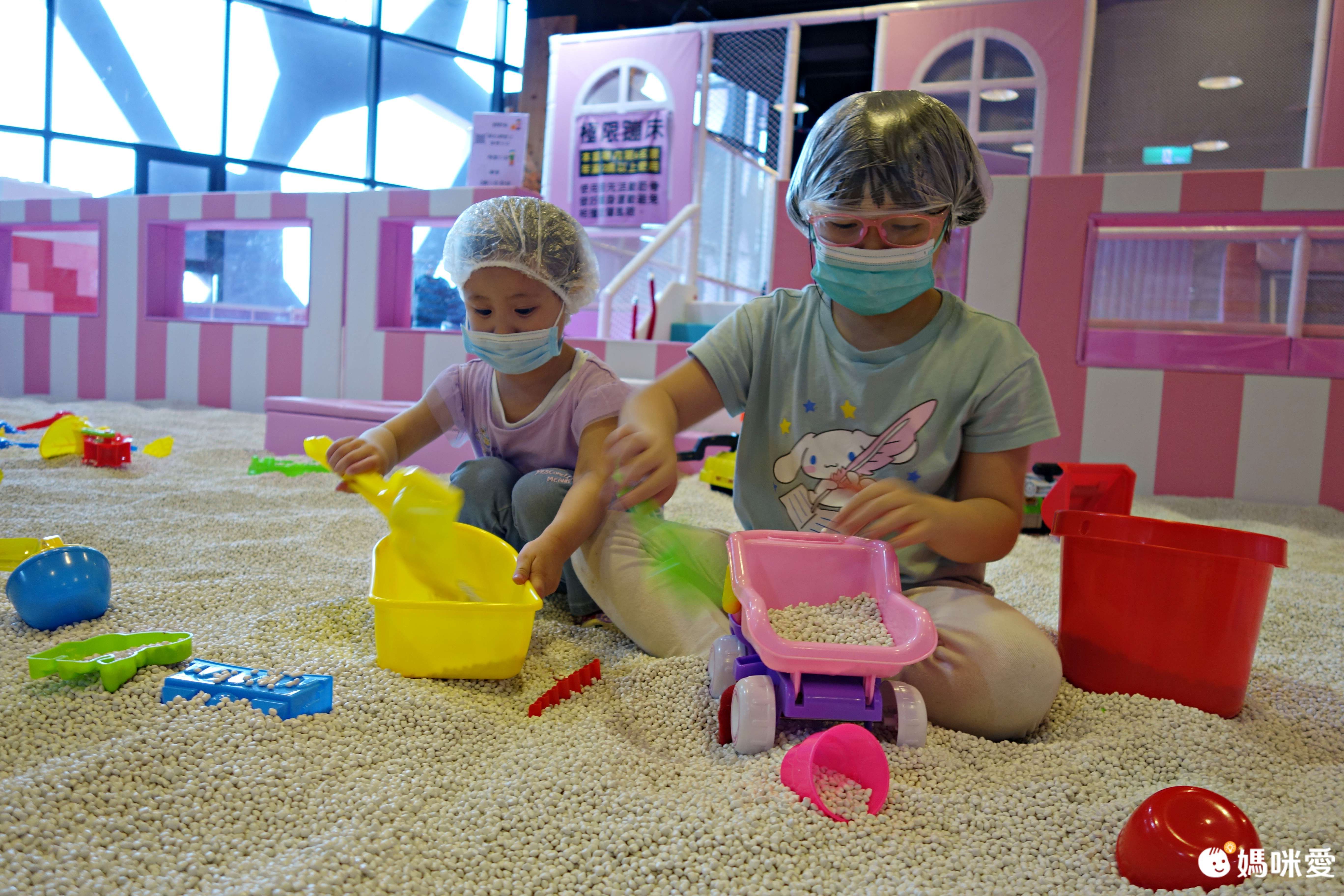 台東曙光度假酒店 - 【四館聯合】家庭四人房一泊一食平日住宿券★無使用期限